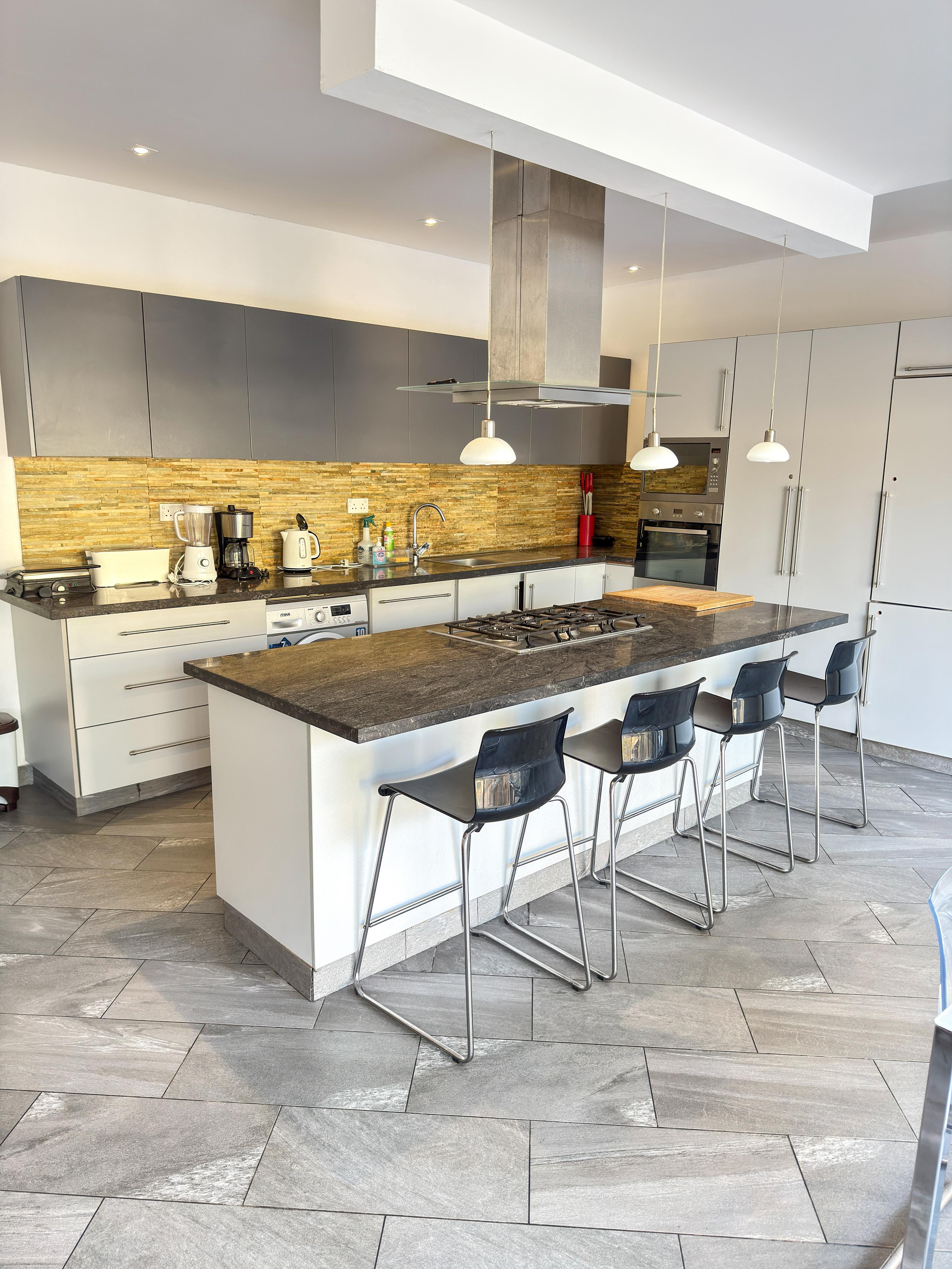 Image of Grand Luxe Villa, 3BR 83ada561-25b7-4730-882b-015d0d28d131