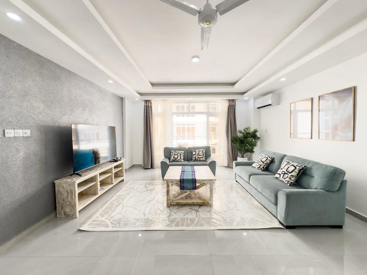 Image of Azur Haven 1 5024d804-4e88-4aee-8477-e5cae2a9fe7c