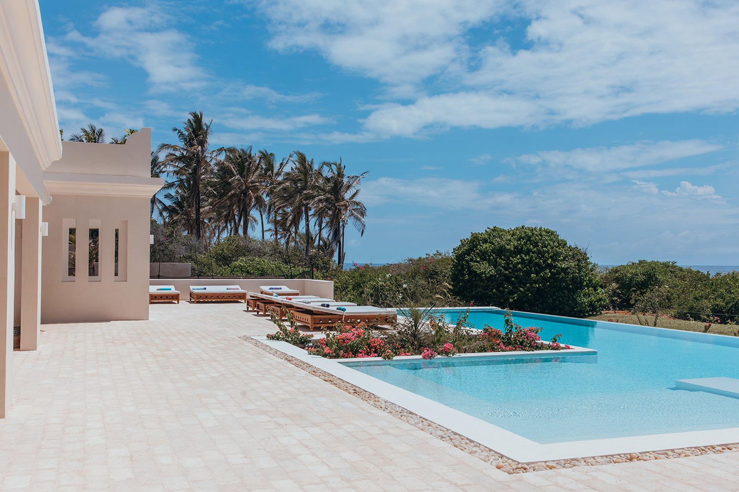 Image of Kuba House, 6BR Beachfront d18fd039-782e-4bec-ade7-625a29b3eaff