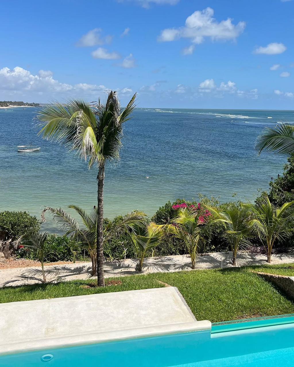 Image of Silversans Beach House, 5BR dbc6f0ff-d3c5-41e2-bfe0-835f275c03d8