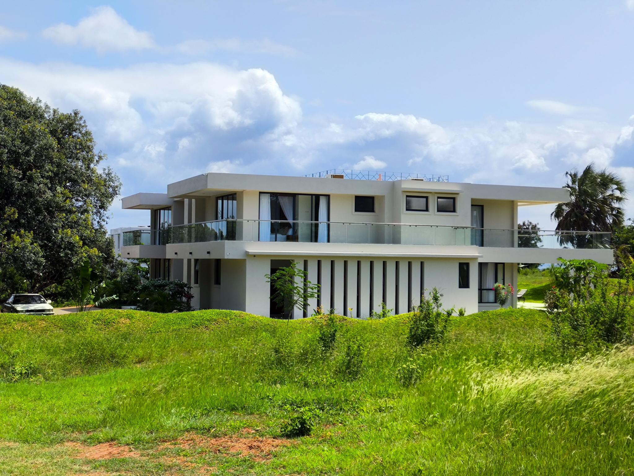 Image of Sunset Villa 8, 5BR e6b9ed89-aeb1-4416-bc81-62c307b0d385