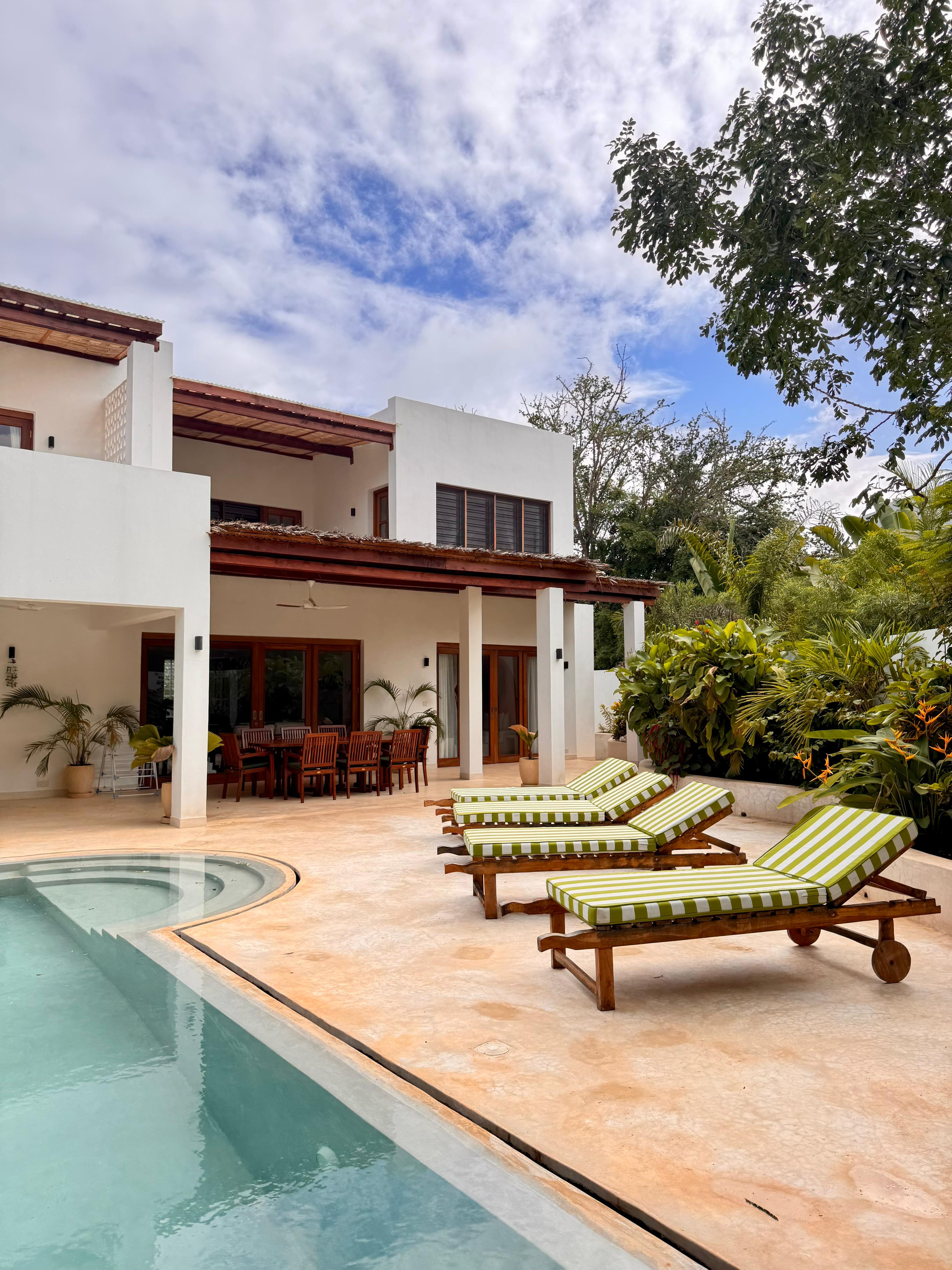 Ibis Villa, 3BR