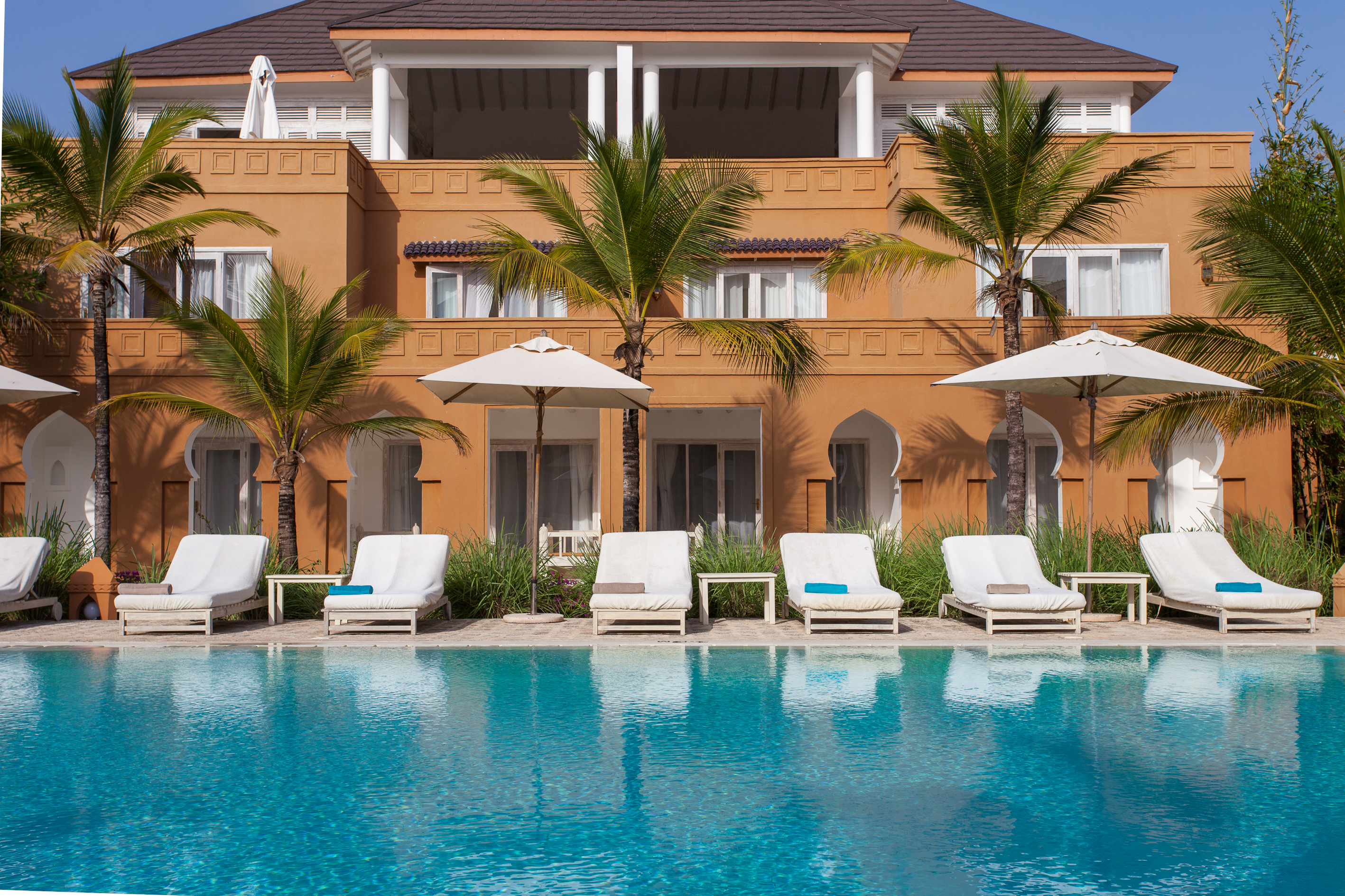 GREEN SEASON ESCAPES